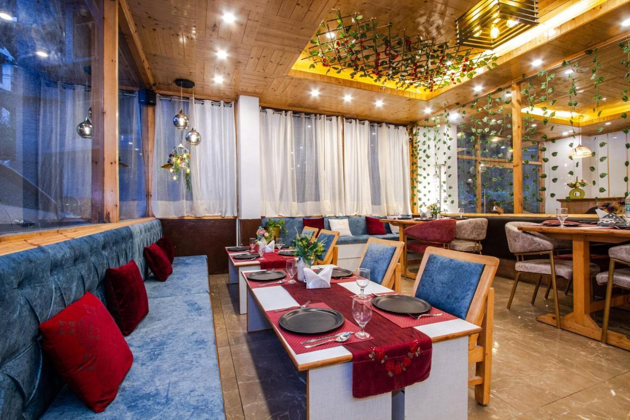 Eden Oaks Hotell Manāli Eksteriør bilde