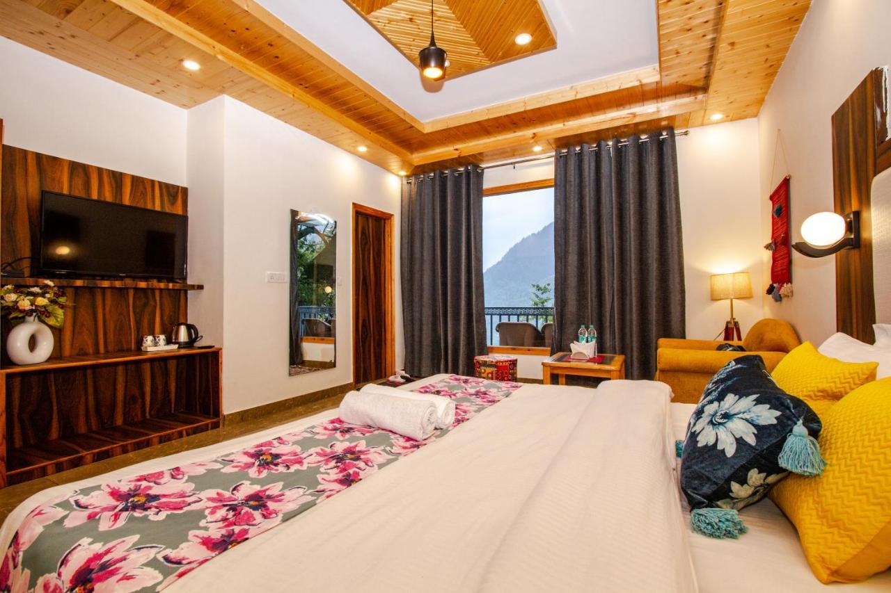 Eden Oaks Hotell Manāli Eksteriør bilde